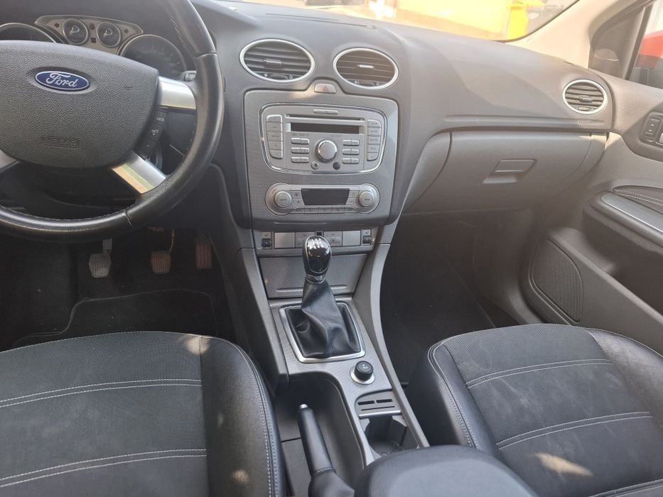 Vând Ford focus 2009