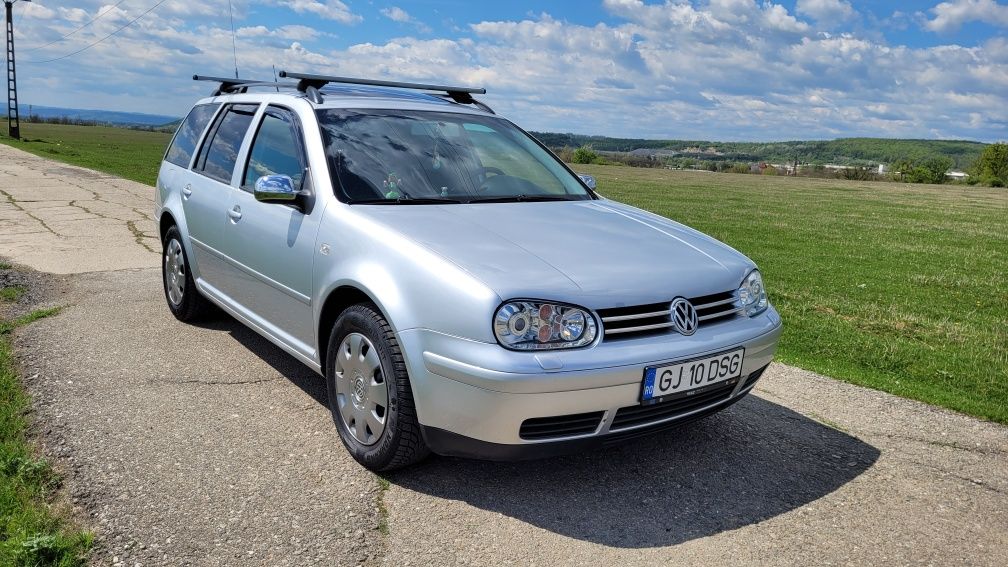 Vând golf 4  1.6 benzina