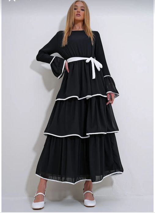 Rochie model deosebit nouă