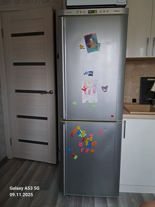 Продам холодильник