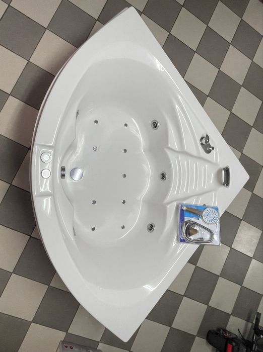 Cada baie baie hidromasaj NOUA pe colt