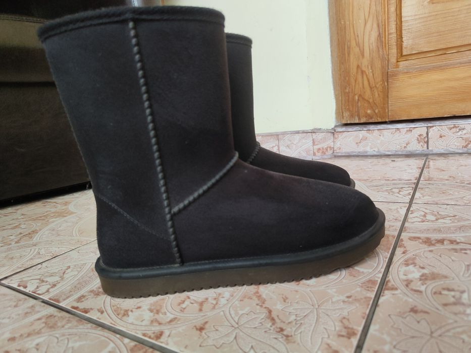 Ghete tip UGG Botinelli