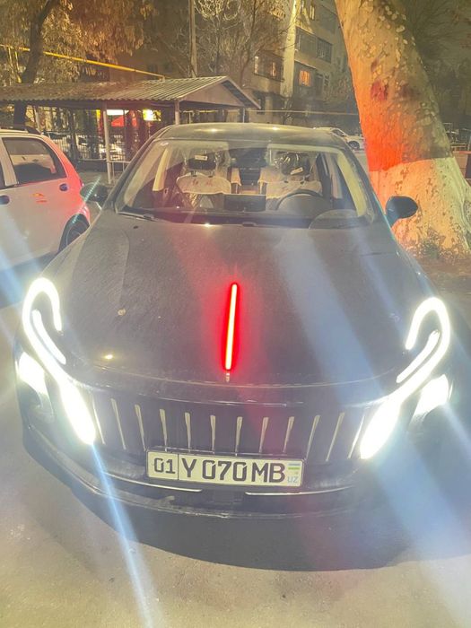 Hongqi eqm-500 рестайлинг 2024