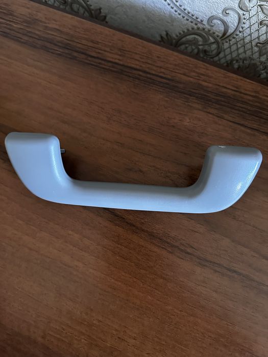 Ручка салонная для потолка