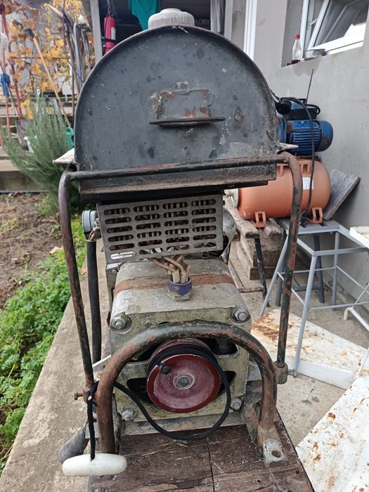 Grup electrogen de colectie,cu motor de Mobra 50