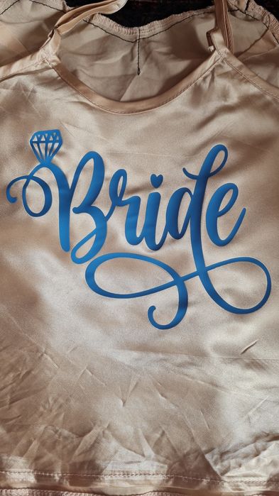 Halate pentru mireasă personalizate