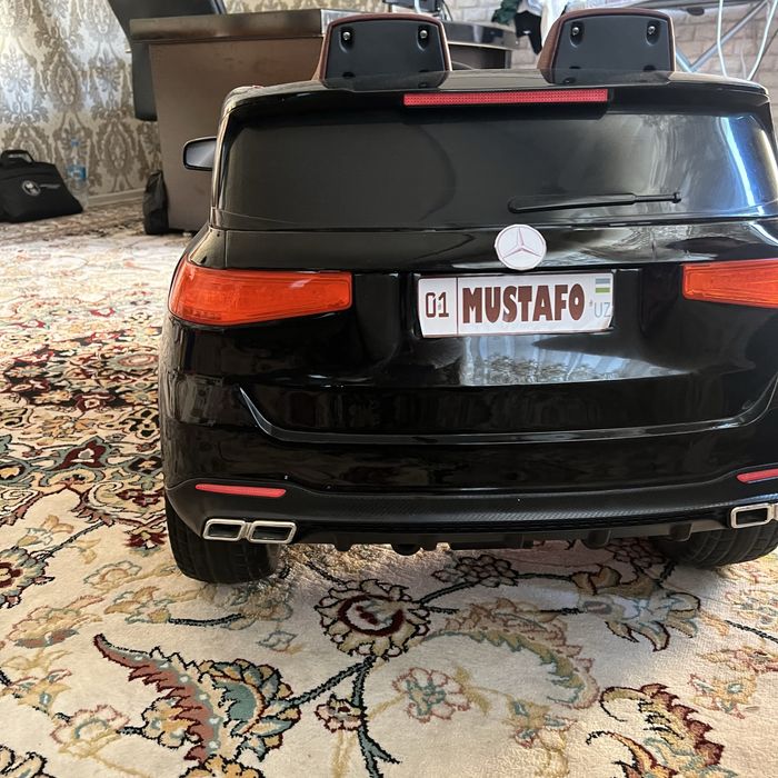 Детская электормашинка