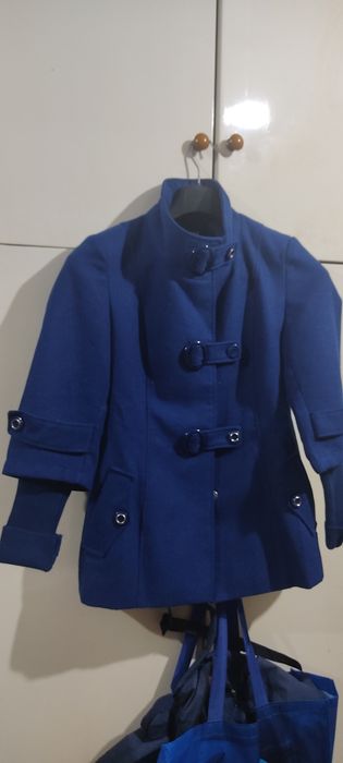 Ново синьо късо палто