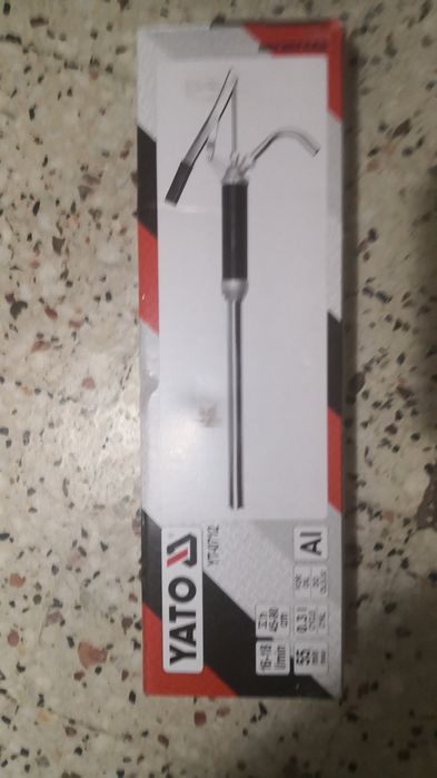 Vând pompa ulei yato