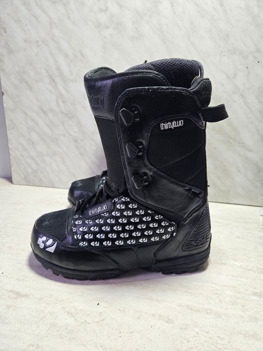 Boots 118 buti placa snowboard  Thirtytwo  mărimea  41  .