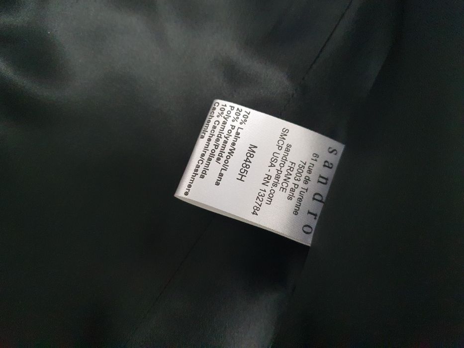 Haina dama noua, cu eticheta