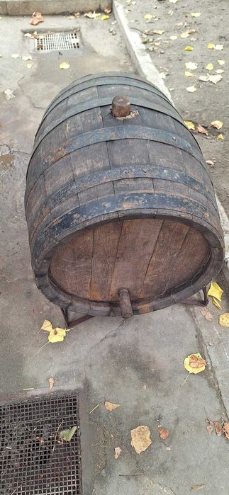 Butoi din stejar pentru vin
