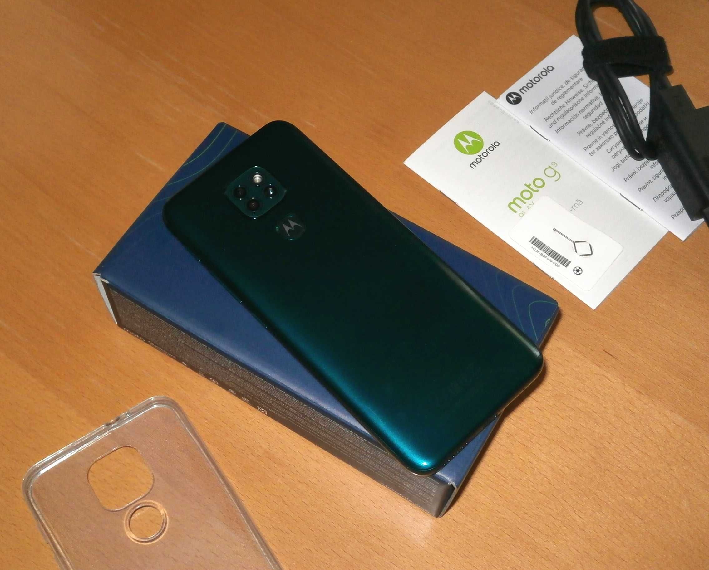 Telefon dual sim MOTOROLA Moto G9 Play 64 GB in cutie