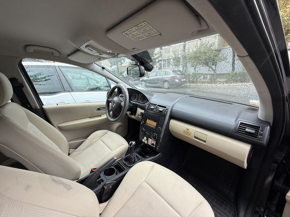 Mercedes benz A Class 2009 Manuala