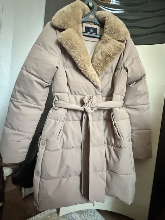 Продам куртку новая