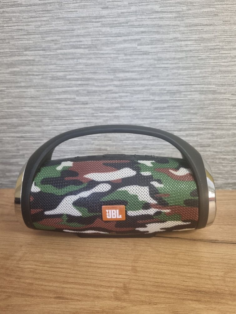 Портативная блютуз колонка JBL