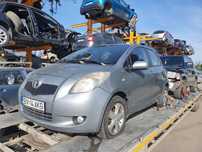 plansa de bord caseta directie motoras stergatoare macara bloc de lumini Toyota Yaris motor 1.4 d-4d dezmembrez