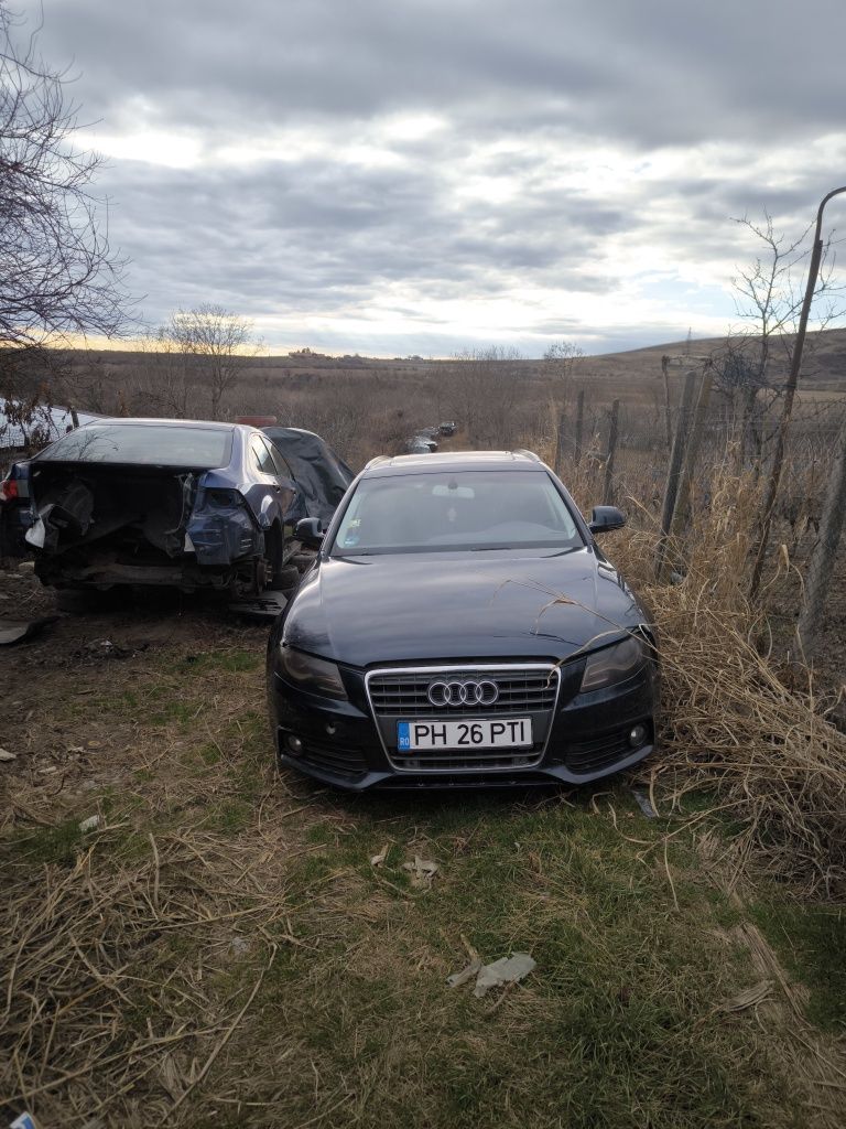 Capotă, bară, planșa bord Audi A4 B8