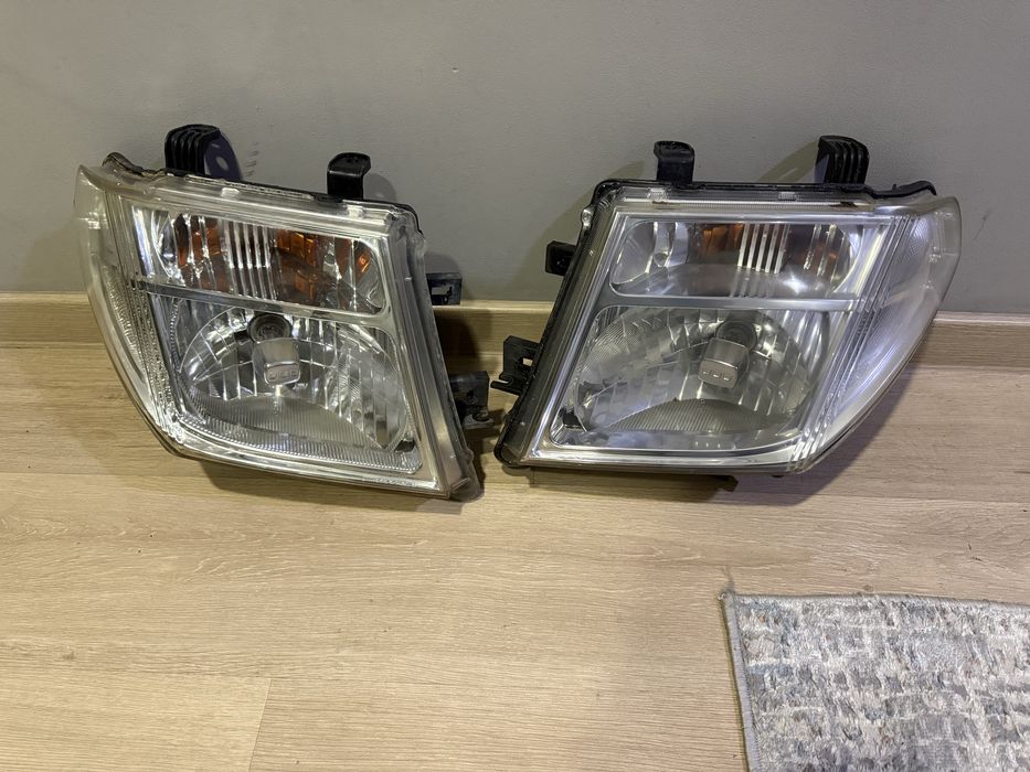 Фары на Nissan Pathfinder R51