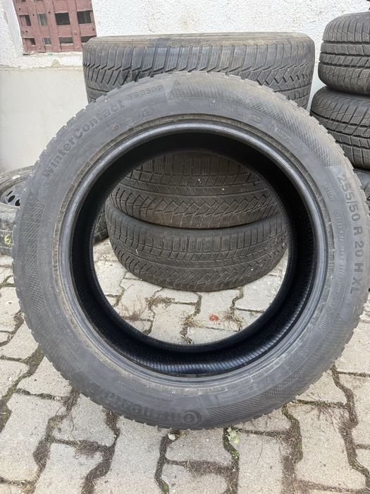 Anvelope iarna Continental 255 50 20, an 2020