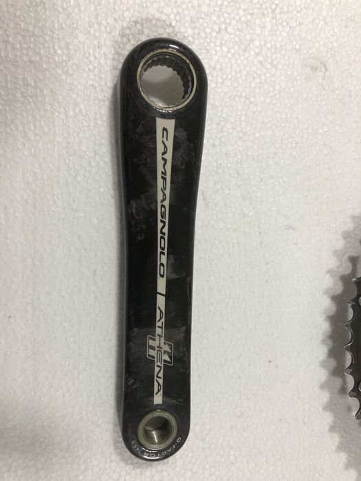 Карбонов курбел Campagnolo 53/39 Athena 11 + чашки 68x42