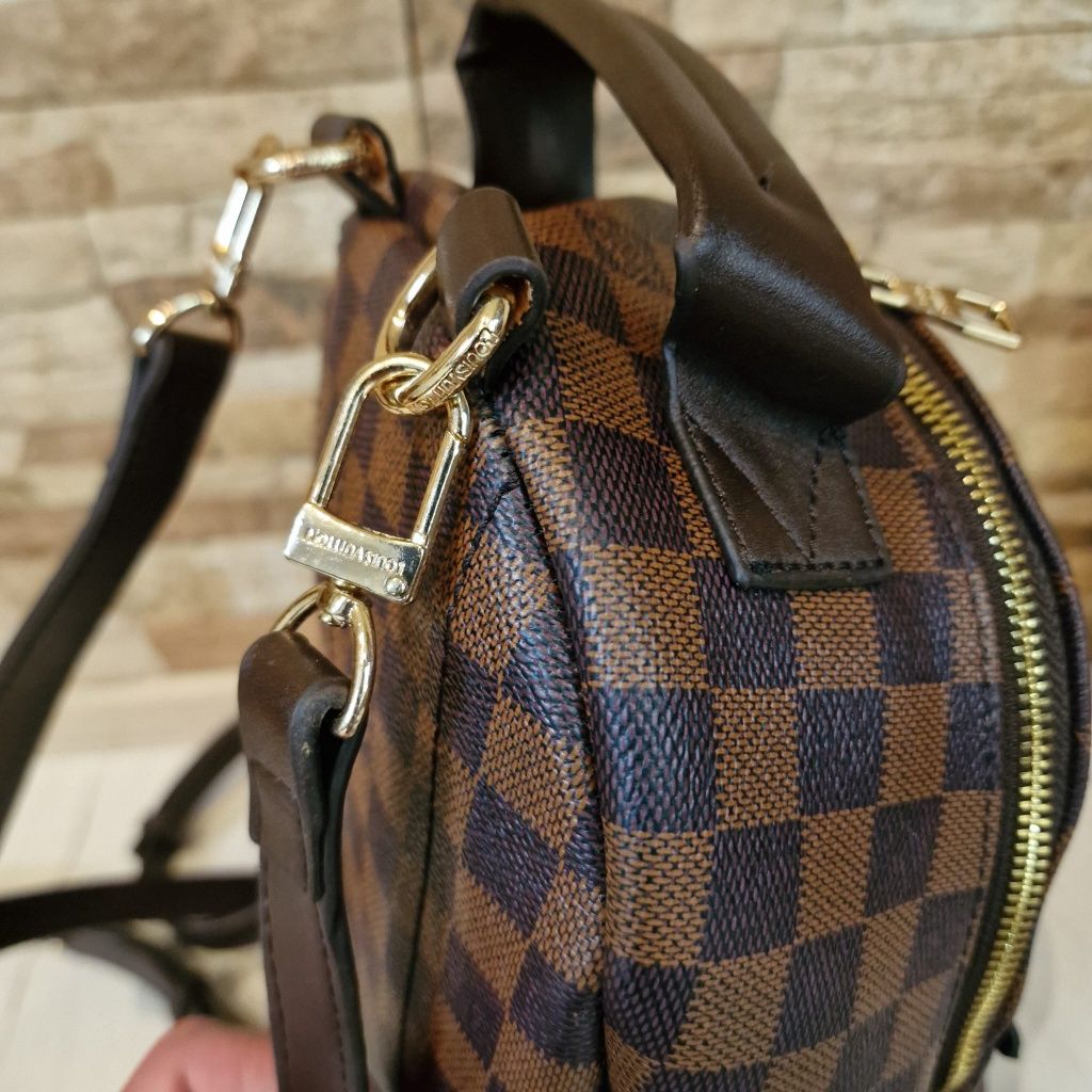 Малка дамска раница - Louis Vuitton