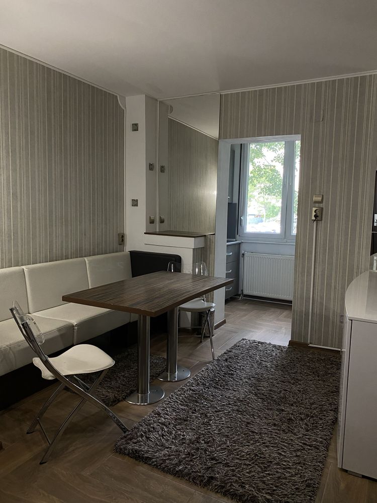 Apartament de inchiriat