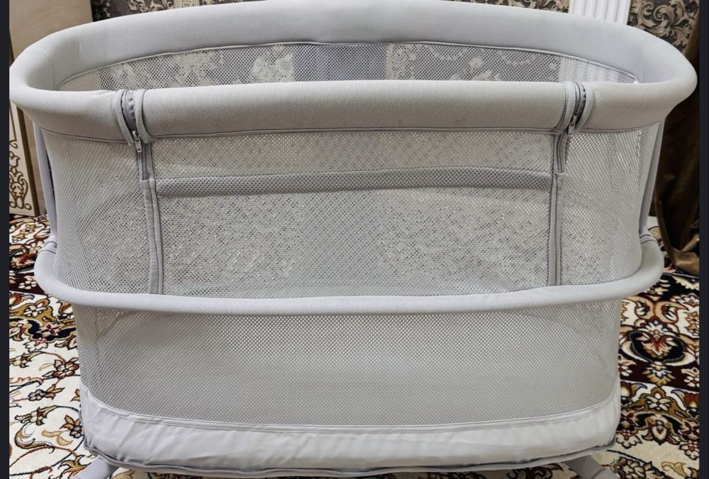 Люлька электронная, превращается в манеж.