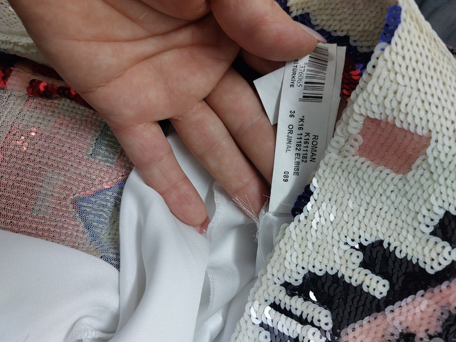 Rochie elegantă cu paiete S