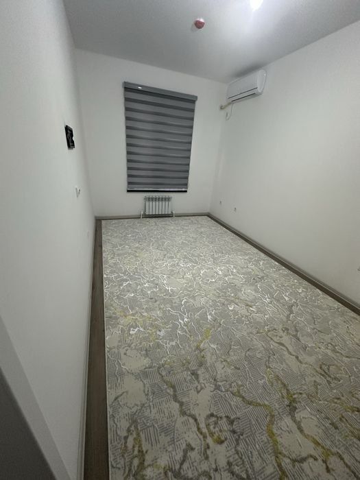 Novza metrosi atrofida 2 xonali kvartira