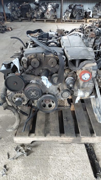 Motor 1,8 kompresor defect complet, mercedes W204. Cod mortor271952