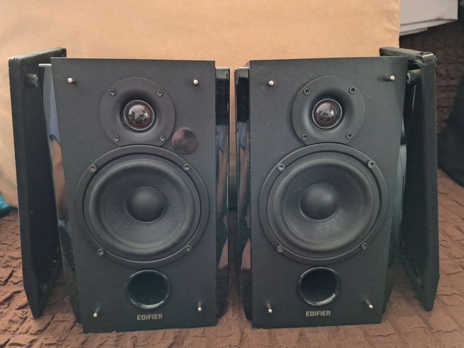 Difuzoare bass tweetere matase inalte Boxe Edifier R1800T lll pasive
