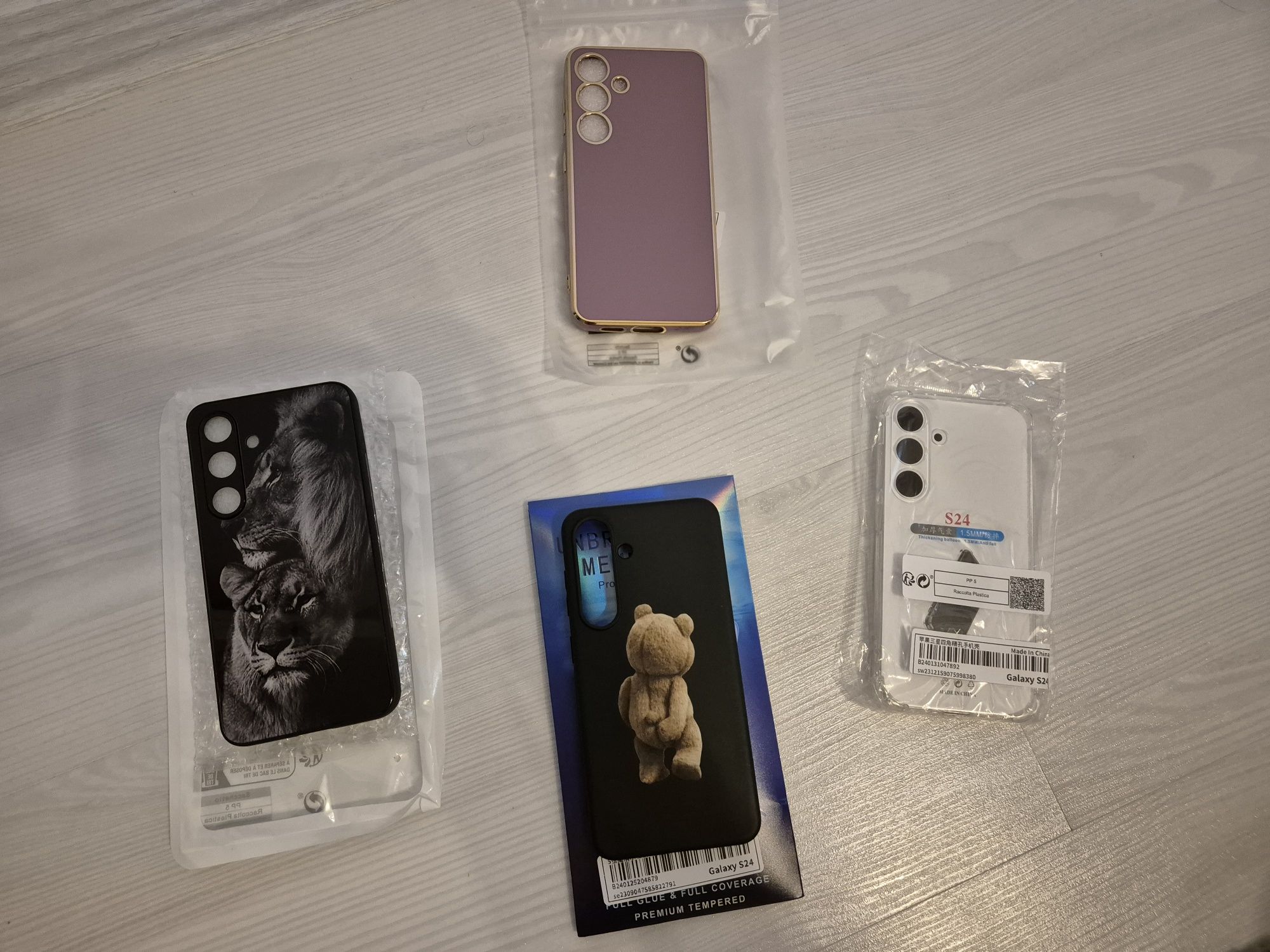 Husa Samsung S24 noi, diferite modele