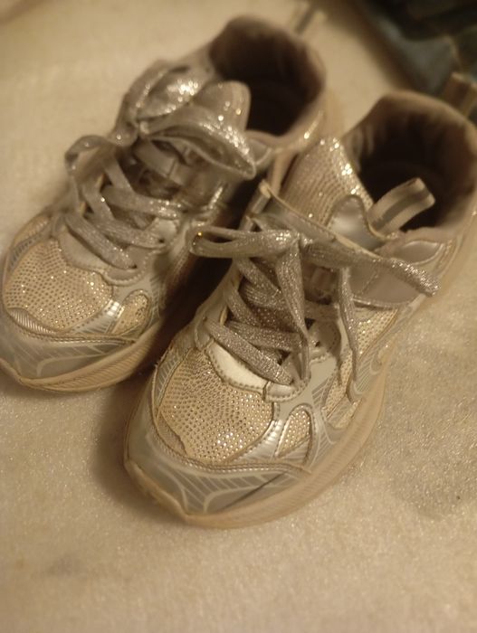 Oyoq kymla va detski kymlar