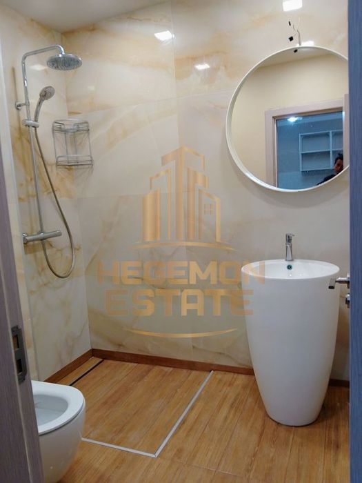 Продава се Двустаен апартамент в Варна, Бриз - 65 кв.м за 1530 €/кв.м - Снимка #5