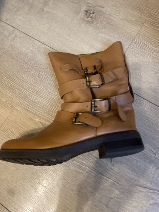 Vând botine dama din piele marimea 37
