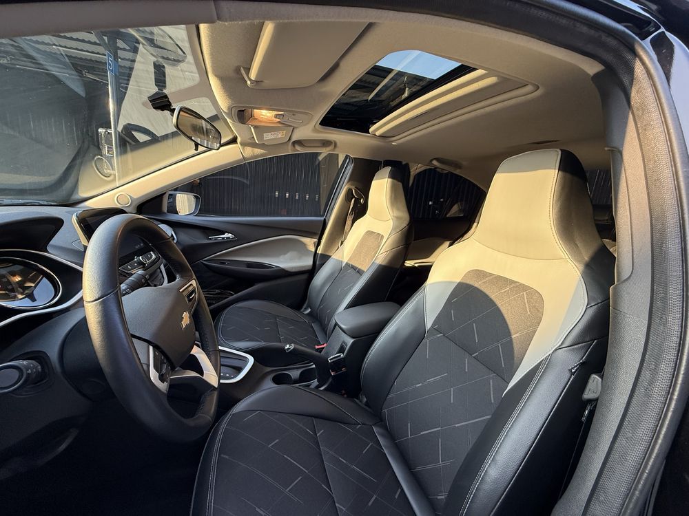 Chevrolet Onix premier plus