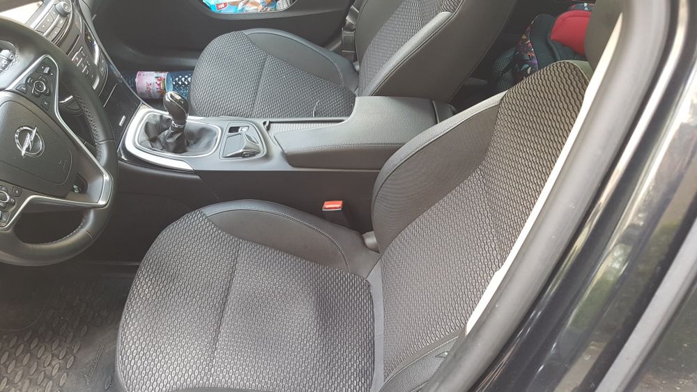 Vând Opel Insignia SportTourer