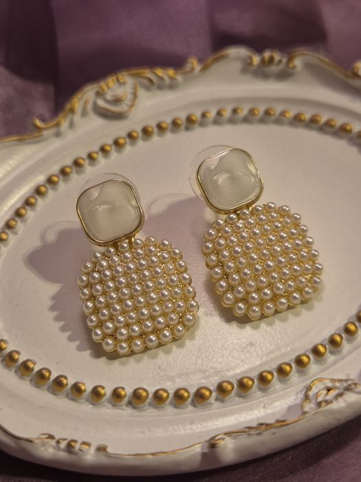 Cercei Milky white tip Zara