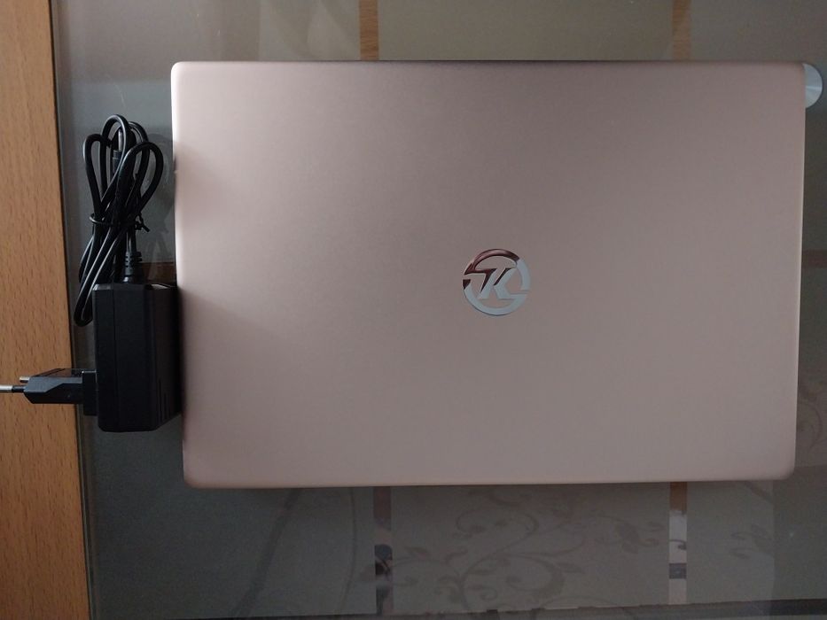 Продам ноутбук в идеальном состоянии