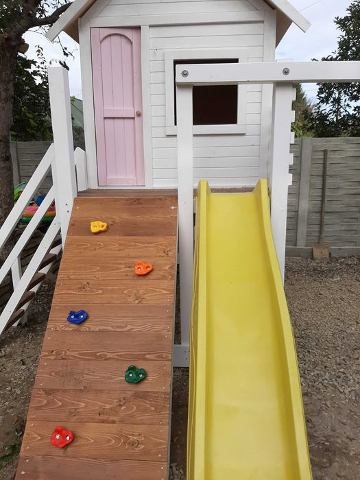 Casuta din lemn pentru copii, Loc de joaca copii