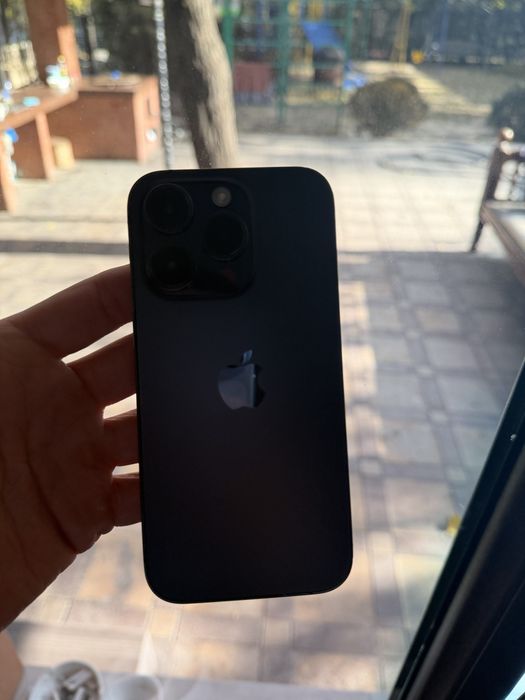 Продам свой iPhone 14 Pro йомкость 77% в среднем состоянии