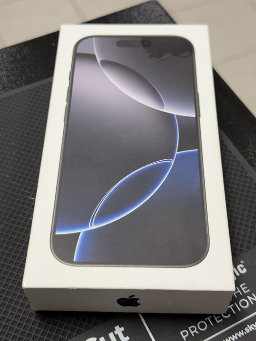 Apple iPhone 16 Pro,Black Titanium,128GB *КатоНов*17м Гаранция*