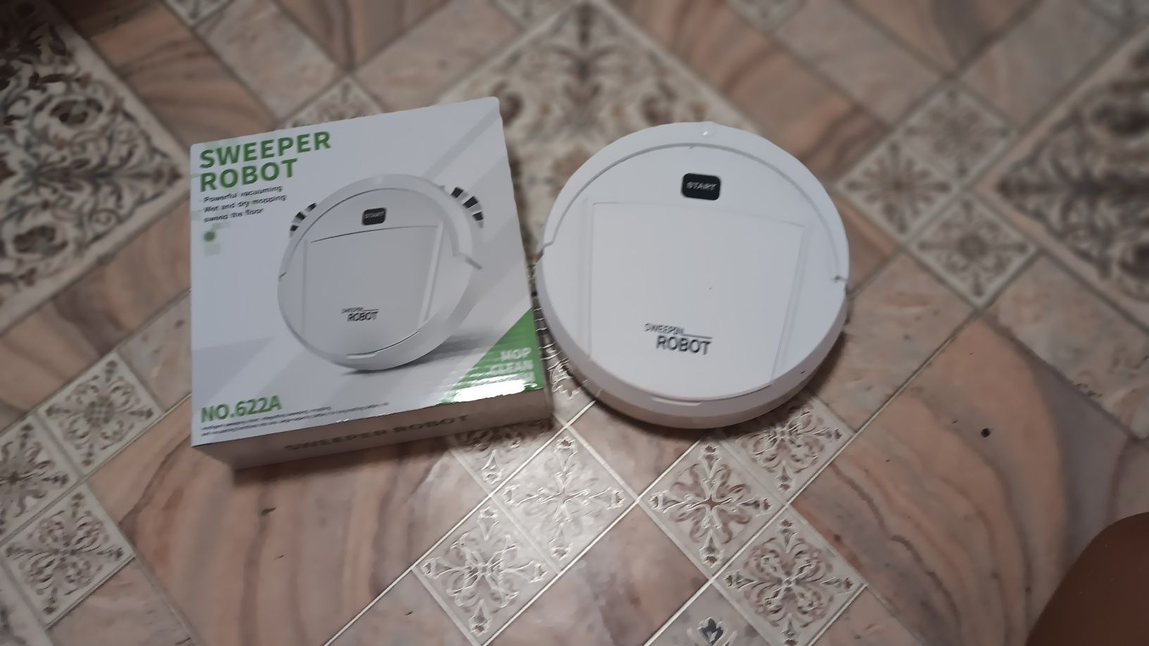 Sweeper robot за чистене
