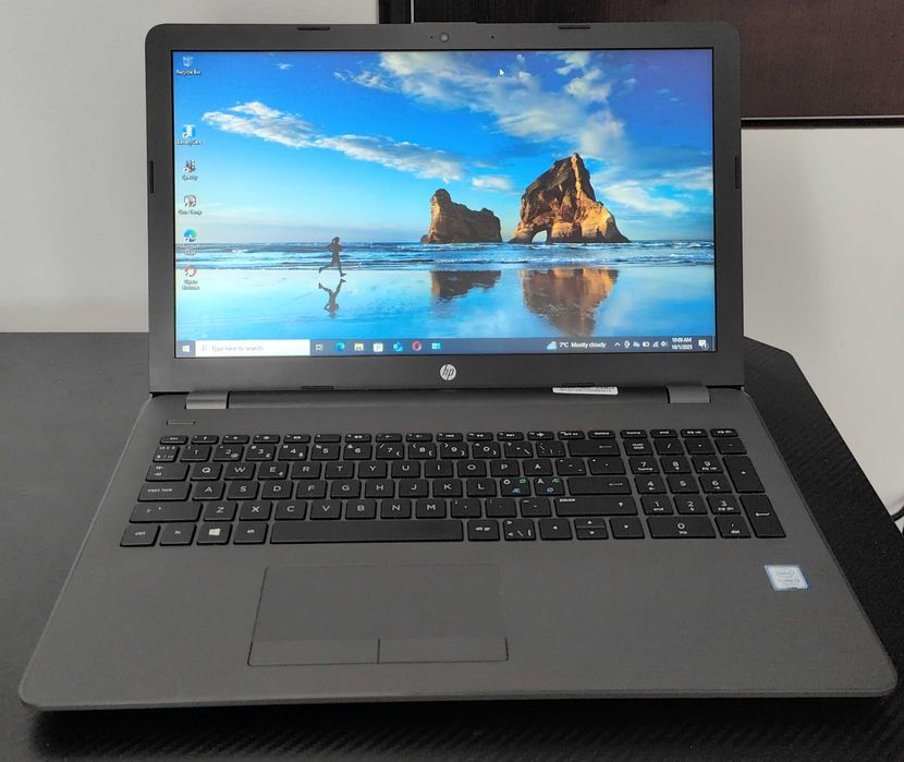 Laptop HP G6 Intel® i3-7020,ecran HD 15.6 inch,baterie noua tine 9 ore