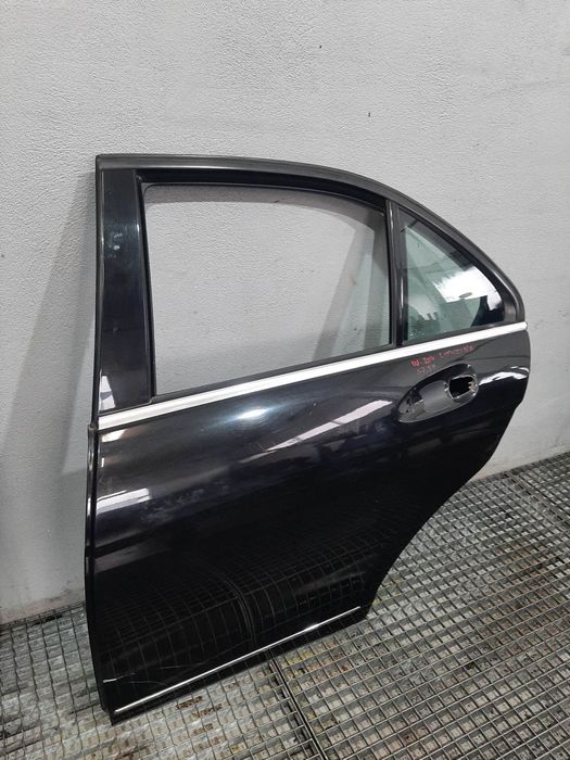 usa portiera stanga spate  mercedes c-class w204 limuzina