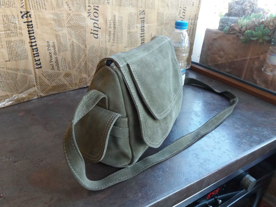 дамска чанта,велурена торба-зелена естествена кожа