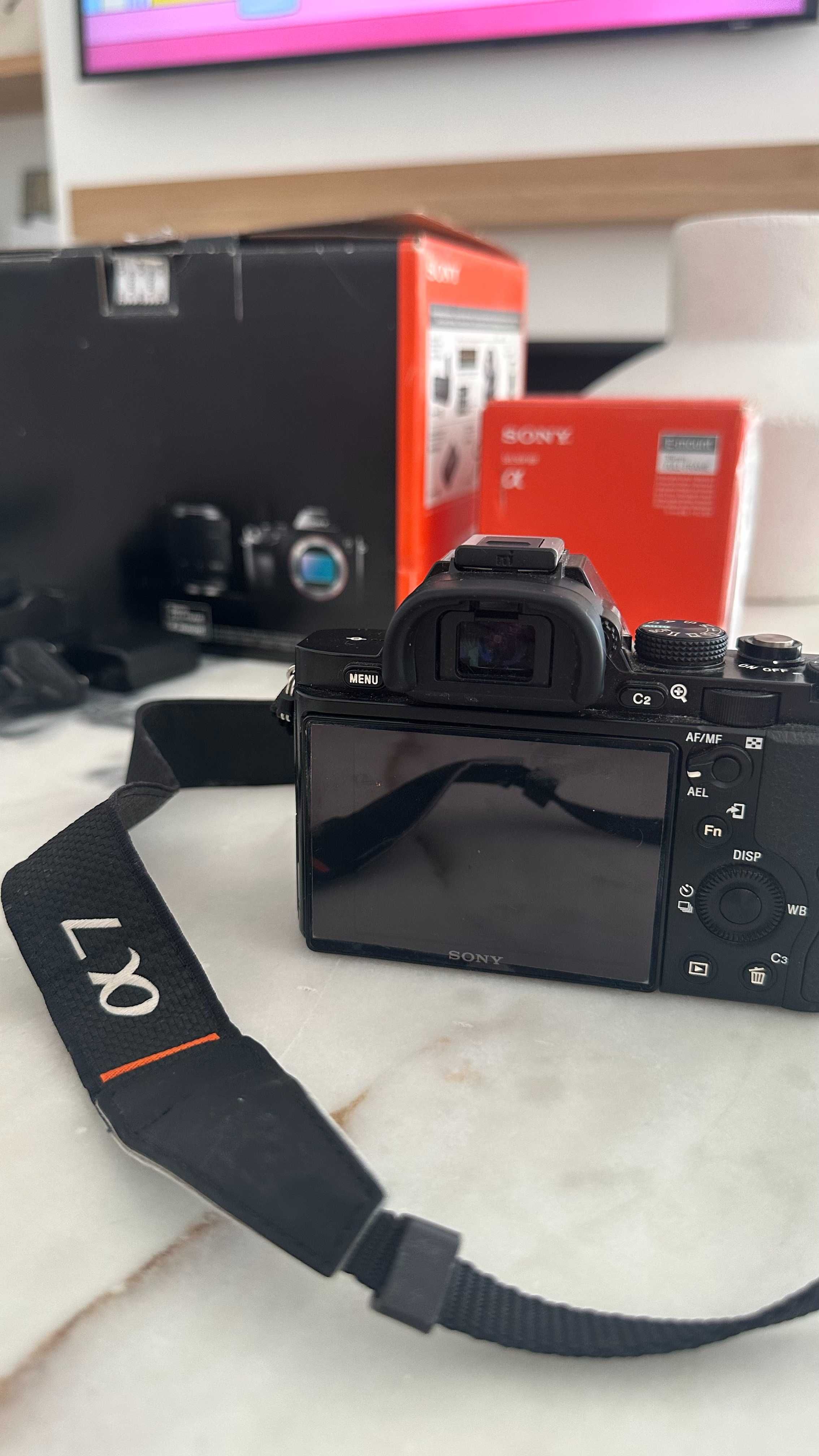 фотоапарат Sony alpha 7(Full frame) + обектив Sony FE 50mm f/1.8