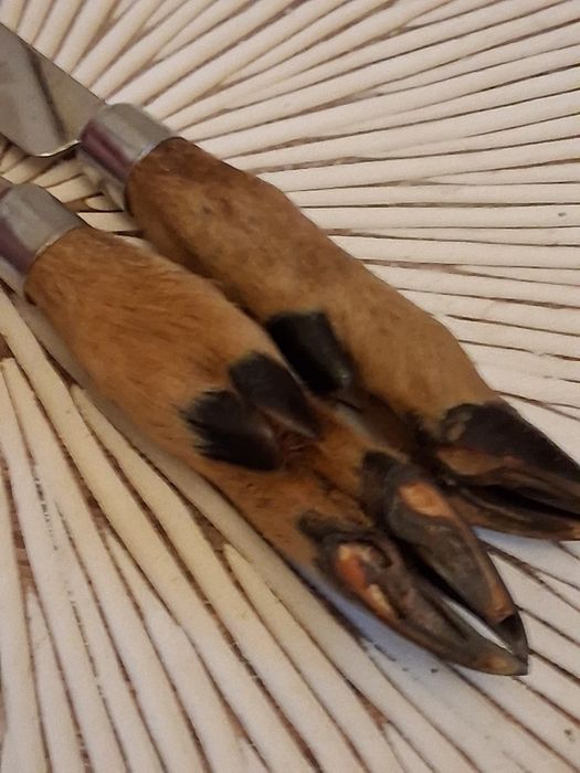 Vand Furcultita si cuțit