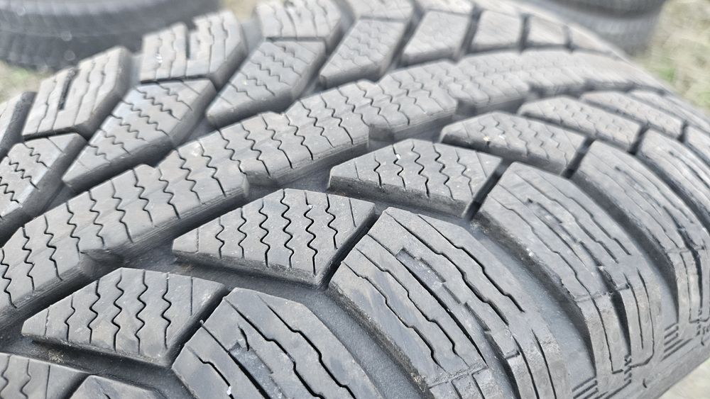 2бр гуми 195 65 15 семперит